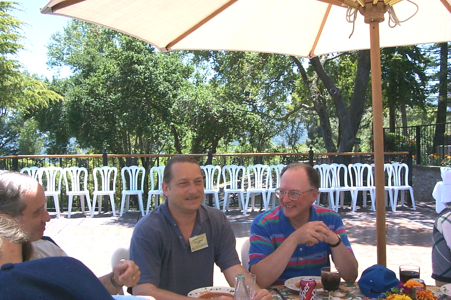 lunch8.jpg (1021403 bytes)